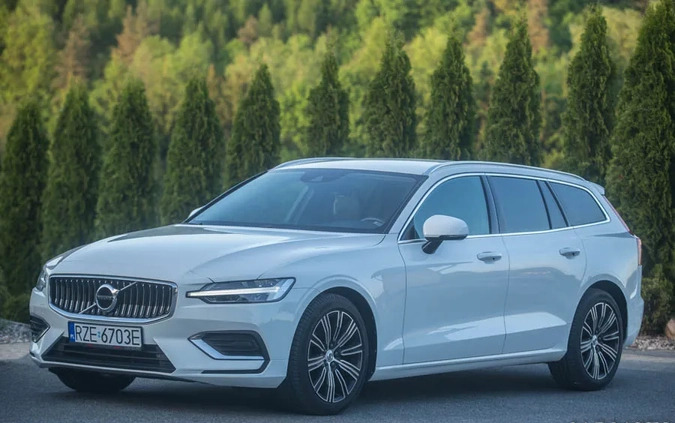 Volvo V60 cena 106764 przebieg: 151231, rok produkcji 2020 z Ożarów Mazowiecki małe 631